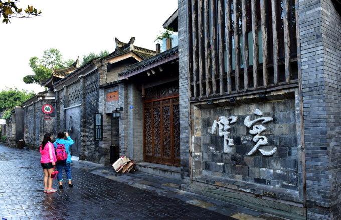 英语主科地位或将“不保”？中科大撤销英语专业，英专生尬在原地
